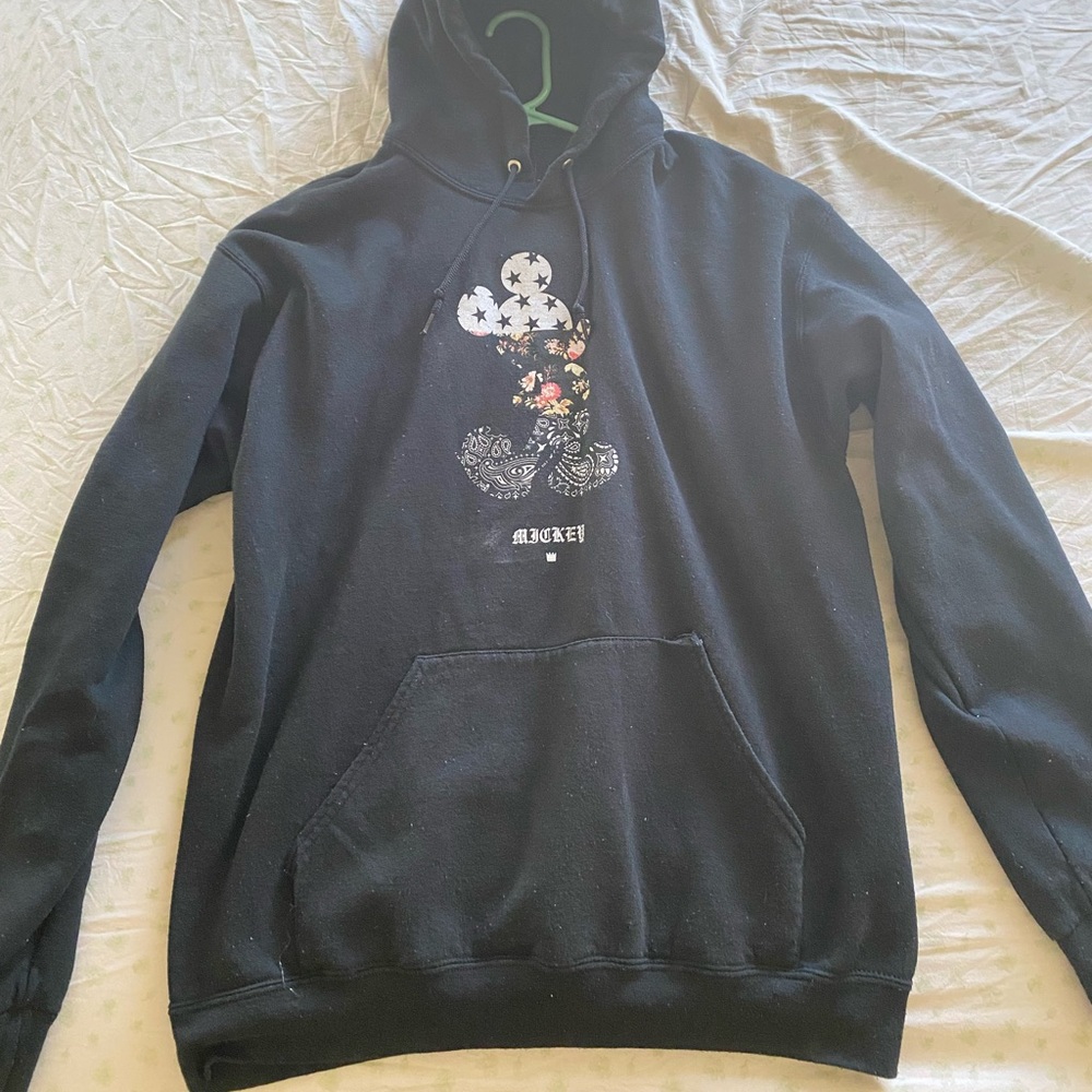 Mickey mouse pullover sweater